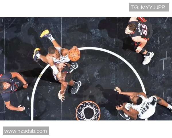 马刺与雷霆第六场激战回顾双方球员表现与战术分析