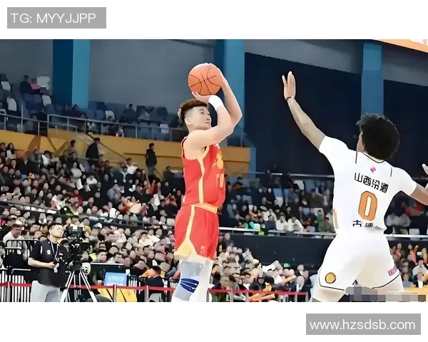 最新辽篮与广东男篮激战正酣谁将赢得这场篮球巅峰对决